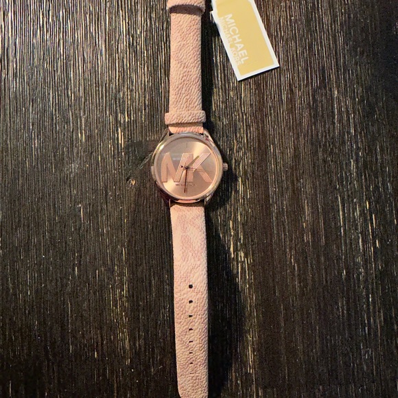 MK Watch - Picture 5 of 12